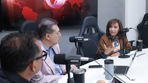 Lorena Cuéllar destaca obra pública, seguridad y deporte en Informe 96